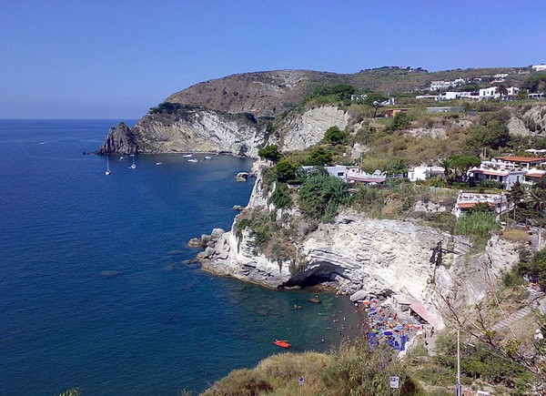 Spiaggia Cava Grado Di Ischia Qspiagge