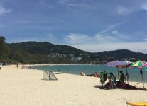 Spiaggia Hat Kata di Phuket.jpg