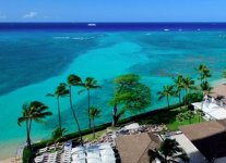 Spiaggia Halekulani di O'ahu.jpg