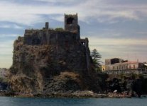 Spiaggia di Aci Castello