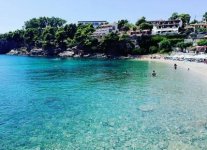 Spiaggia Roussoum Gialos di Alonissos.jpg